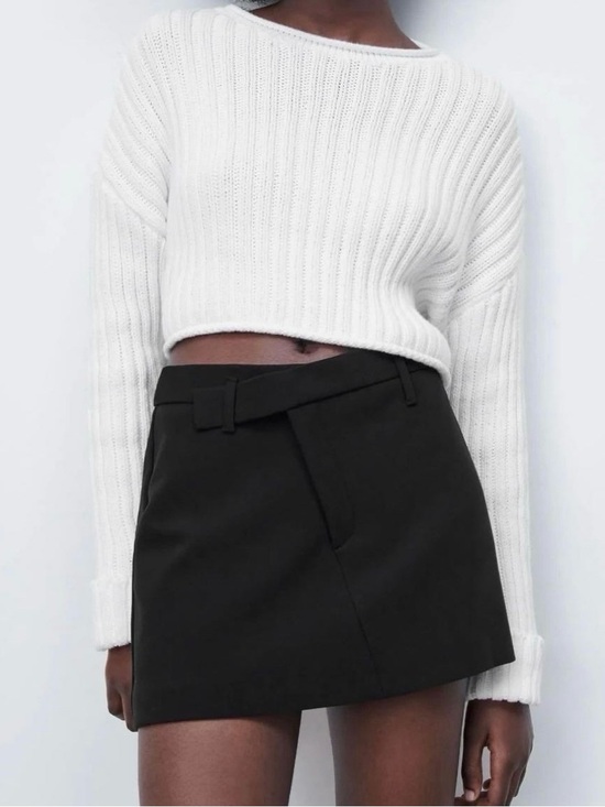 Zara Dresses & Skirts - Zara Black Skort